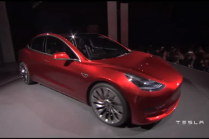 Čína hlásí větší rezervace na Tesla Model 3 než USA