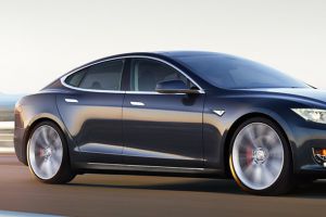 Tesla Model S – druhý nejprodávanější vůz vyšší třídy v USA