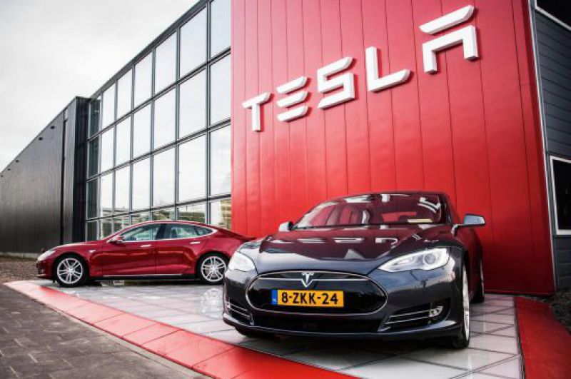 Tesla potřebuje nové zaměstnance: nabízí přes 1600 volných míst