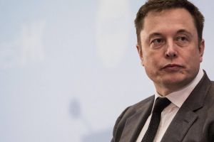 Elon Musk se ostře pustil do médií, která informovala o nehodách jeho vozů
