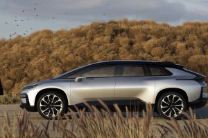 Faraday Future útočí na Teslu, FF 91 je venku