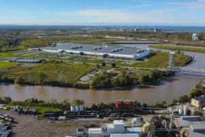 Nahlédněte s námi do tajemné Gigafactory 2