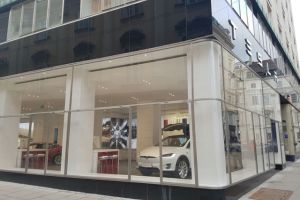 Nový showroom Tesla byl otevřen ve Vídni