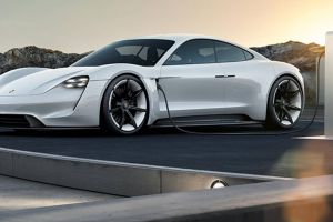 Porsche chce stavět rychlonabíječky, dobíjet budou moct i Tesly