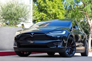Tesla by mohla zdvojnásobit dodávky Modelu X