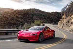 Tesla již nabízí novou verzi Roadsteru, jeho specifikace vás ohromí!