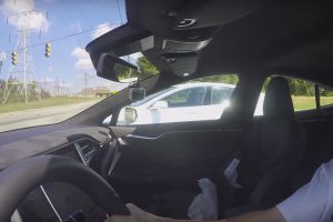 VIDEO: O kolik je rychlejší Tesla Model S P100DL než Model S P90D?