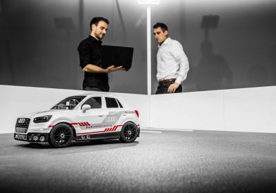 Audi jde na autonomní řízení jinak, má autíčko, co se samo učí řídit