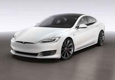 Chcete vědět, jak vypadá Tesla Model S uvnitř? Sledujte video návody!