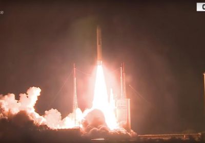 Evropský vesmírný dříč, nosná raketa Ariane 5, má za sebou 100. start