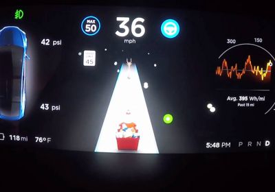 Ho, ho Ho! Tesla vydává nový easter egg plný Santů a sobů