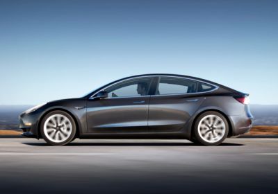 První výsledky testování Modelu 3 Performance jsou tu! Co si pro nás Tesla připravila?