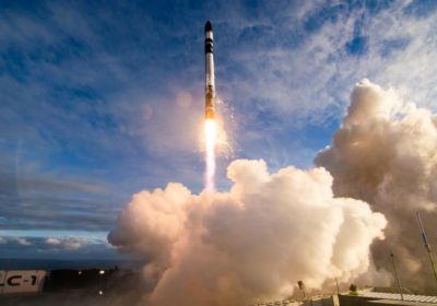 Rocket Lab úspěšně vypustili raketu Electron s nákladem cubesatů