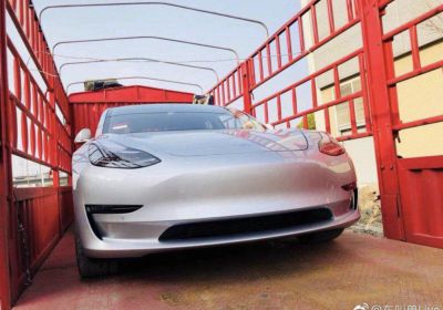 Tesla Model 3 pro Čínu a Dubaj