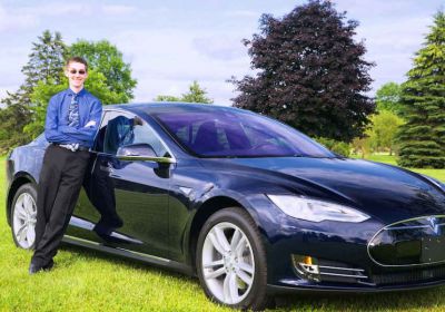 Tesla v praxi XIX: 17letý kluk si vydělal na Teslu – jak?
