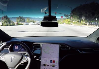 Tesla v praxi XXVII: Jak ovlivní autonomní vozy provoz na silnicích?