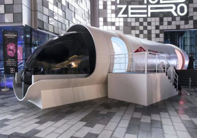 V Dubaji se představil první prototyp interiéru Virgin Hyperloop One