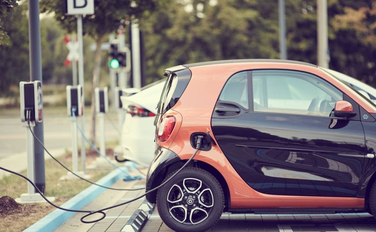 Spočítáno - provoz vodíkového auta může být levnější než provoz elektromobilu, ale také pětkrát dražší