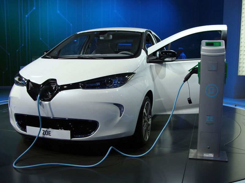 Bude mít elektromobil Renault ZOE dojezd 300 km?