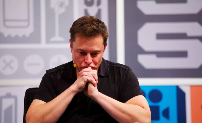 Elon Musk se pouští do záchrany zaplavených chlapců v Thajsku