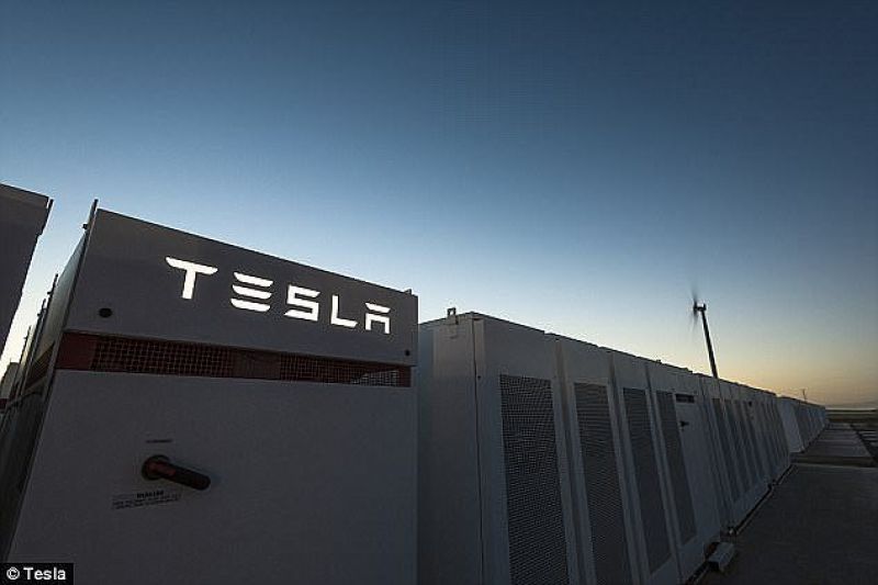 Elon Musk to dokázal! Austrálie má největší baterii na světě