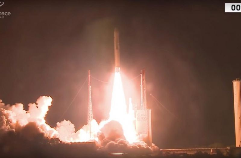 Evropský vesmírný dříč, nosná raketa Ariane 5, má za sebou 100. start
