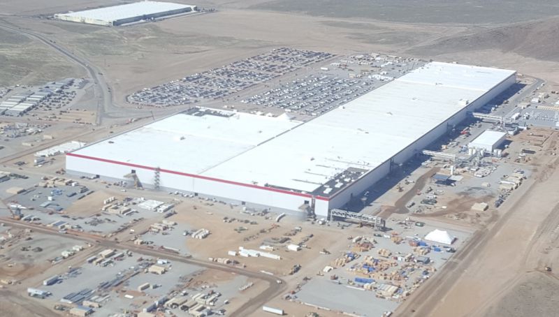 Gigafactory začíná vypadat jako malé město