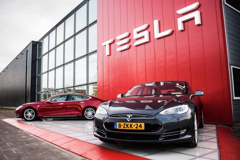 Jak si Tesla stojí v prvním čtvrtletí roku 2015?