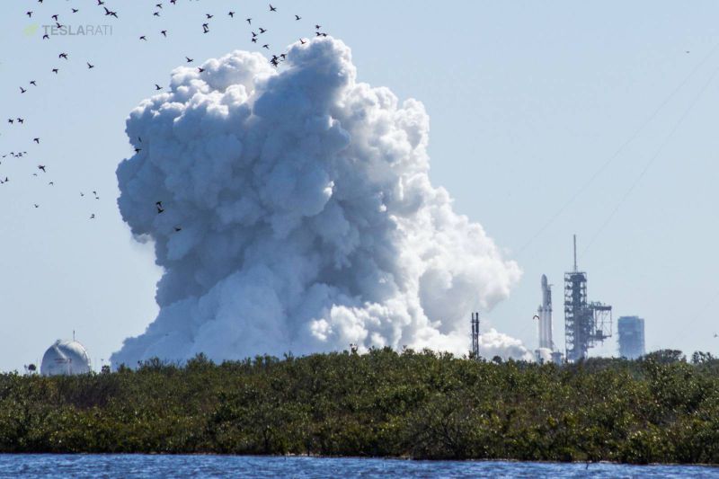 Potvrzeno! Raketa Falcon Heavy dostala zelenou