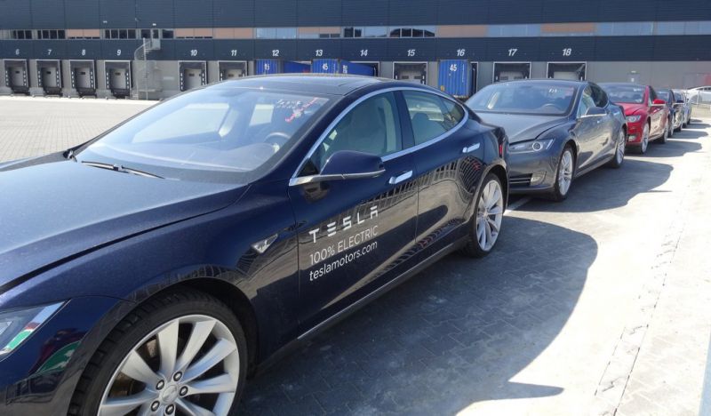 Severní Amerika - Tesla Motors a rekordní odbyt Modelu S v září 2014