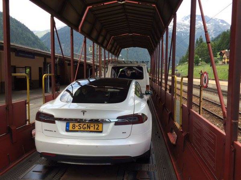Spolujízda s Tesla Model S