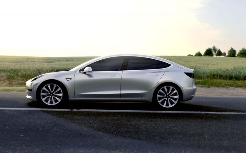 Tesla Model 3 patrně dostane „HUD z vesmírné lodi“