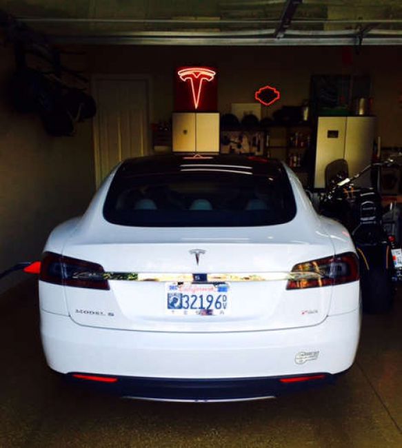 Tesla Model S: 10 důvodů, proč je pro nás špička