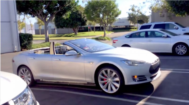 Tesla Model S - kabriolet od Newport Engineering