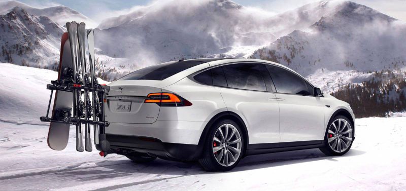 Tesla Model X: 7 vychytávek, které nesmíme opomenout