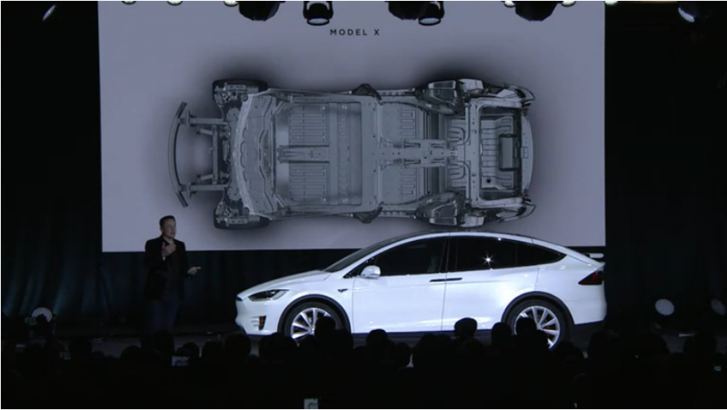 Tesla Model X představen: nejbezpečnější SUV světa, se kterým přežijete i apokalypsu