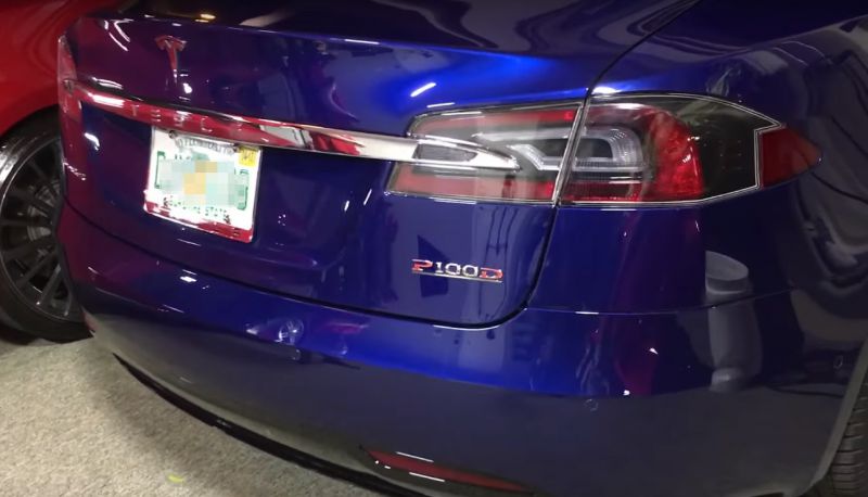 Tesla nabízí vozy Model S P100D ihned k vyzvednutí