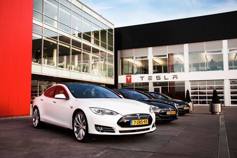 Tesla Švýcarsko: půlroční obrat téměř dvojnásobně převyšuje obrat za celý minulý rok