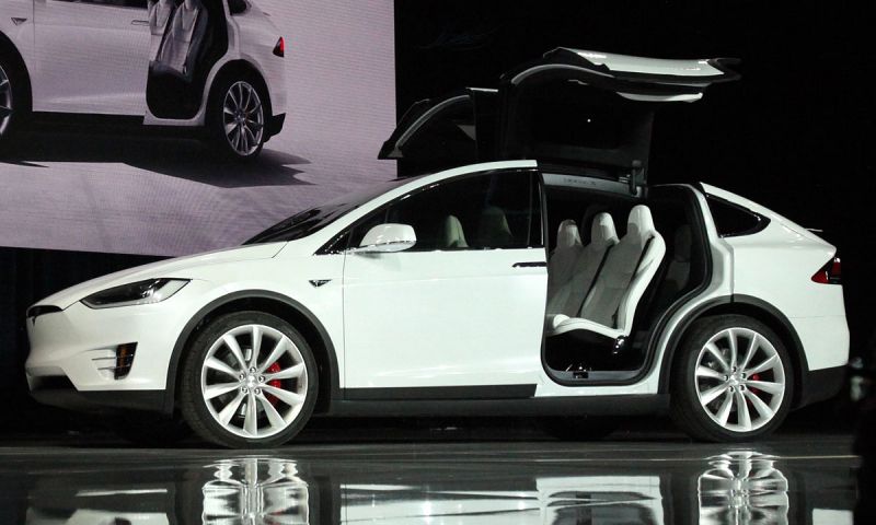 Tesla vylepšuje Model X 