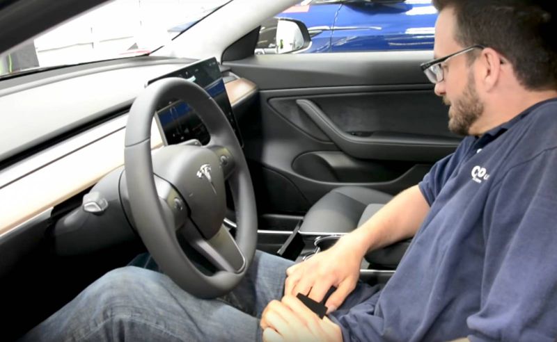 VIDEO: Interiér Tesla Model 3 v porovnání s Model S a Model X