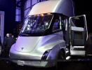 tesla-semi-front-plate-event-1024x683